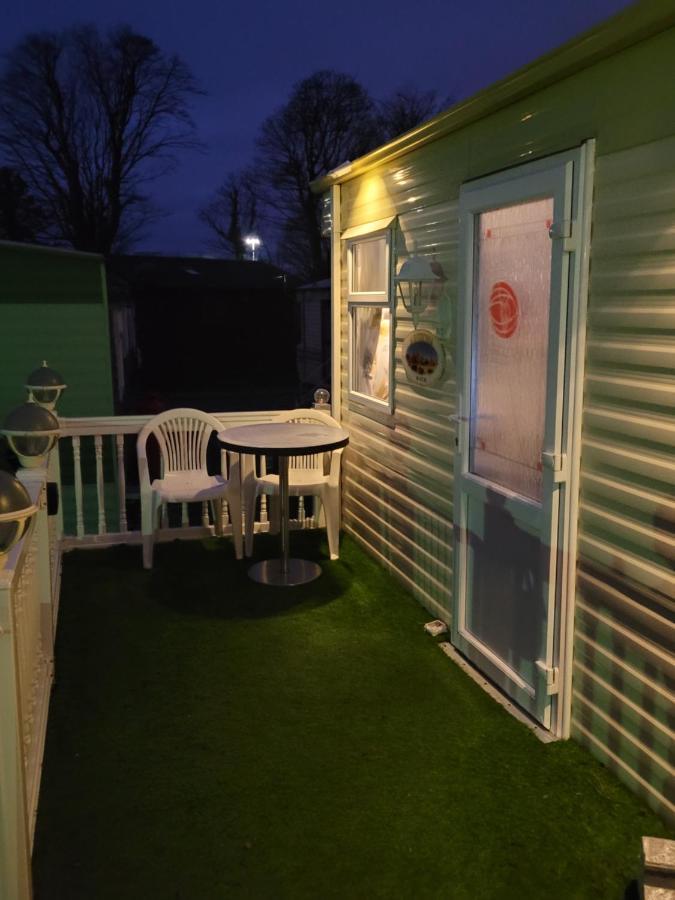 Cairnryan Heights 2 Bed Caravan Holiday Home สแตรนราร์ ภายนอก รูปภาพ